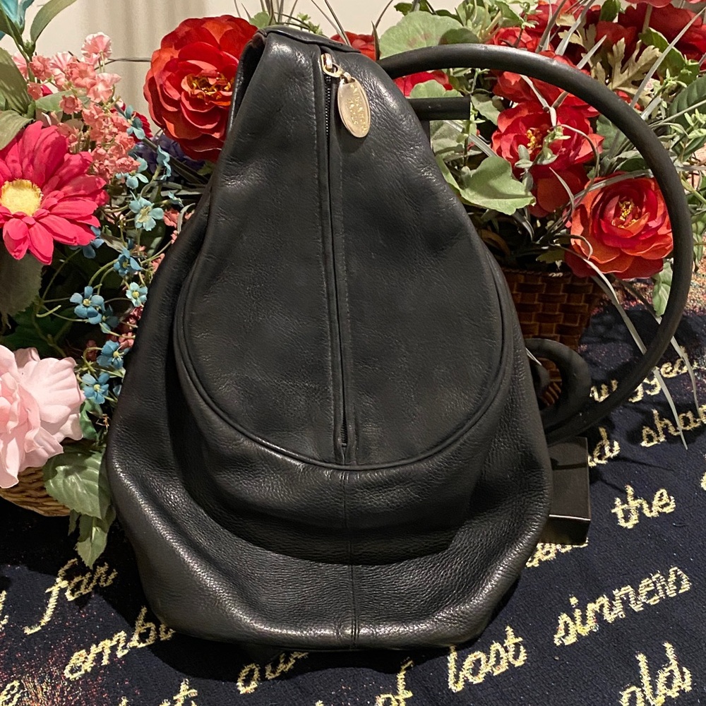 Stone Mountain Accessories Black Leather Backpack